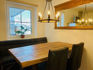 Landhaus-Angerhof-apt-BBE-Living-dining-table