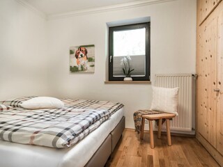 Schlafzimmer2-bettig