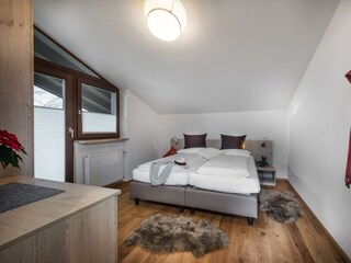 Schlafzimmer mit Doppelbett (trennbar)