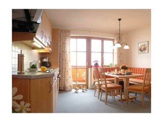 appartement_praeau_gut_gamskarlblick_wohnkueche