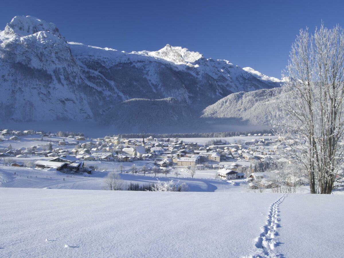 Winter in Abtenau mit Sicht auf das Ortszentrum
