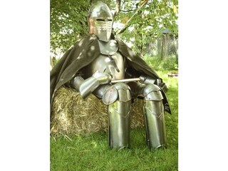 ritterruestung_schloss-thannegg_Ritter-Kunibert