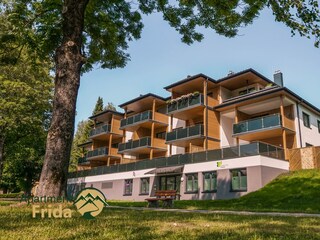 Frida im Sommer (groß)-2