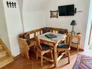 Sitzecke Doppelzimmer mit Küchenzeile