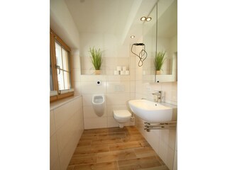 Chalet Mama, Badezimmer EG3
