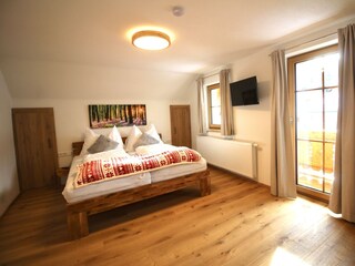 Chalet Mama, Schlafzimmer, Doppelbett, 2 Einzelbet