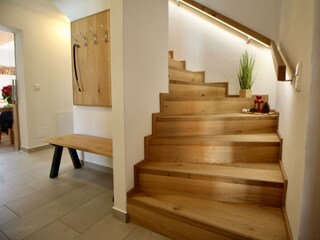 Chalet Mama, Stiege