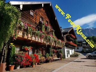 Haus1