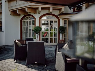 Sonnige Stunden im Freien: Die Renberg Terrasse