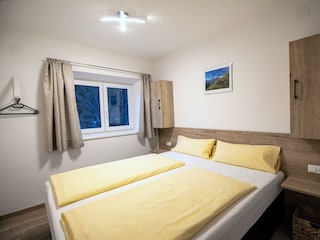 Breithorn Schlafzimmer 2-min