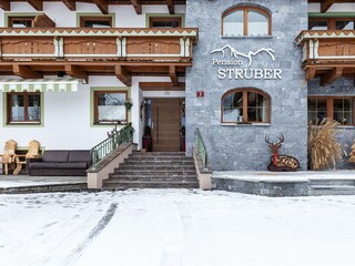 Struber_Aussen_002_pixal_WEB