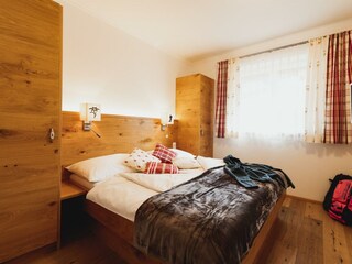 Schlafzimmer 2