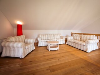 upstairs seating in atrium