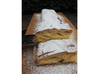 Topfenstrudel