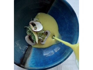 Limonensuppe mit Fenchelsalat