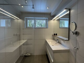 05_AlpenhomeApartment-bad