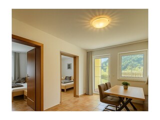 90F93D76-30B1-4213-9AFF-06C778E311A2