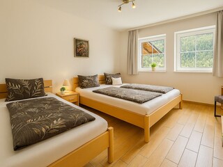 D1F6D643-FCBE-4945-AAFE-60537F9F2D0A