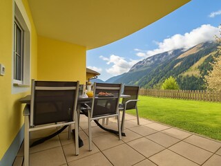 C8CE7C3D-00ED-4D21-9453-E66C18611C17