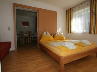 App. 2  Schlafzimmer 1