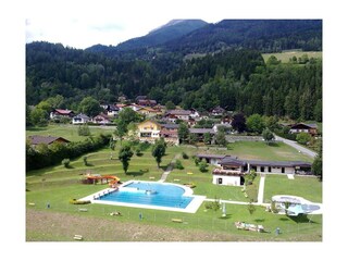 Appartementhaus mit Schwimmbadjpg