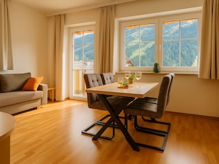 D160C32C-AFB7-448C-B83E-4AA41A96AC7E