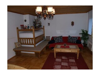 80 Wohnzimmer mit Kachelofen 1