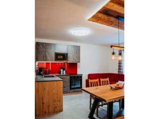 Küche mit Wohn-/Essbereich