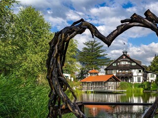 Herkuleshof mit Pavillon