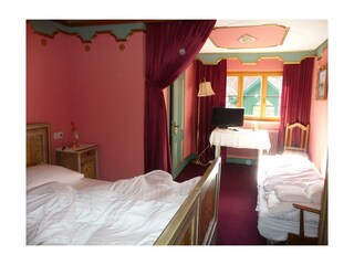 Doppelzimmer mit Zusatzbett
