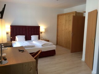 Zimmer 233