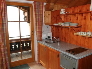 Kochmöglichkeit und Balkon