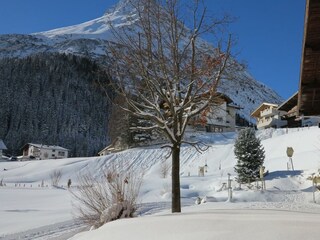 4two Garten Sonnenterrasse