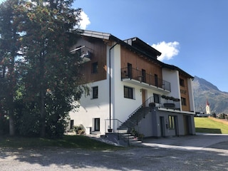 Aussenansicht_Sommer