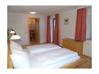 PC200928