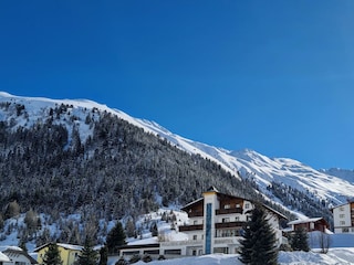 Winter Hausansicht
