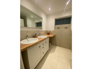 P6_Oberndorf_Tirol_BADEZIMMER