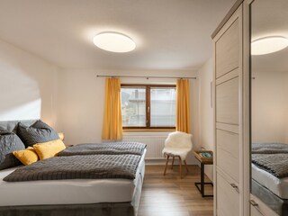 Haus_Kexel_Niederhofen_17a_St_Johann_Schlafzimmer_