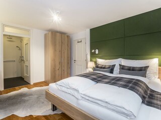 Schlafzimmer mit Bad