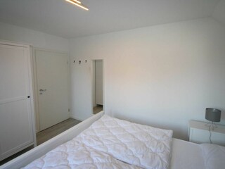 Schlafraum im Erdgeschoß. Bild 2