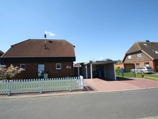 Seitlicher Eingang  17B