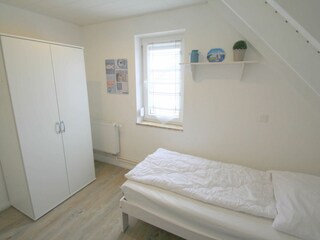 Kinderschlafraum mit TV  . Bild 2