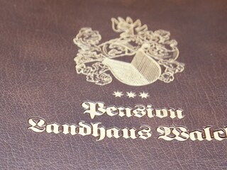 Willkommensmappe mit Hauswappen