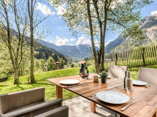 Terasse mit wunderschönem Blick auf die Wiesen