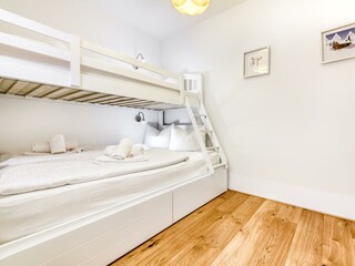 Schlafzimmer 3