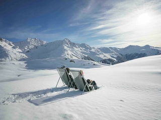 Ausblick genießen Bergrestaurant Muttjöchle (c) Di