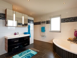 Villa_Werlberger_Hinterthiersee_19a_Badezimmer_1