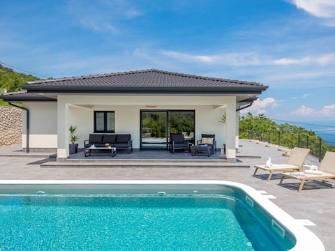 Villa Mantis