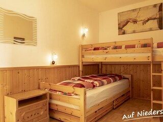 Schlaffzimmer_hinter