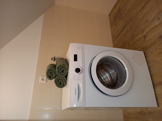 Waschmaschine im Bad